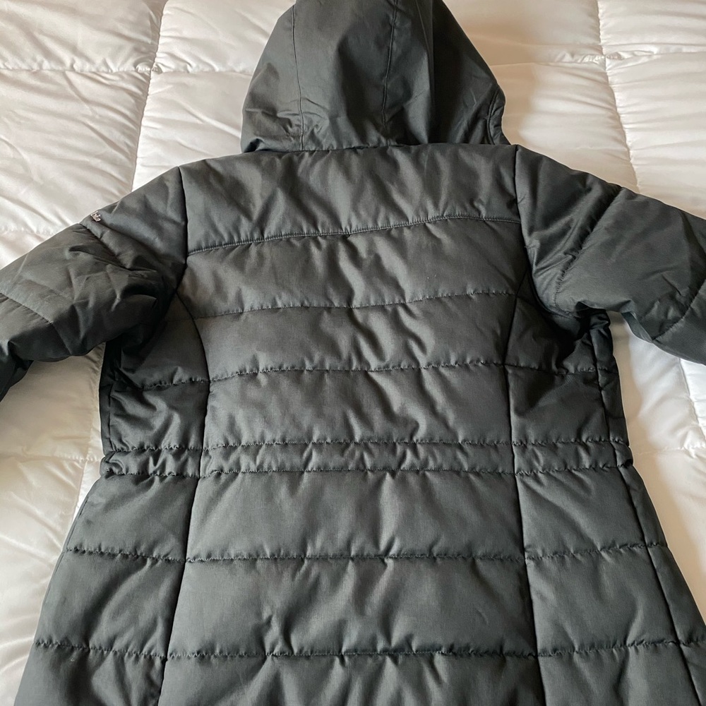 Columbia Puffer Jacket - Picture 5 of 6